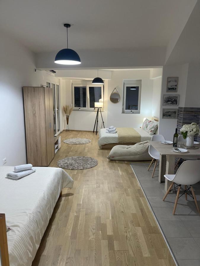 R&B Apartment City Center Охрид Екстериор снимка