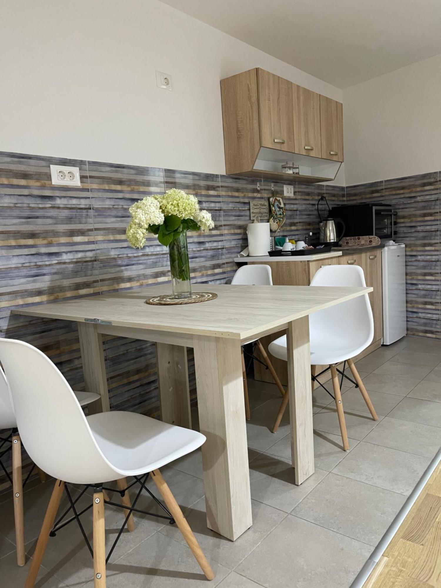 R&B Apartment City Center Охрид Екстериор снимка